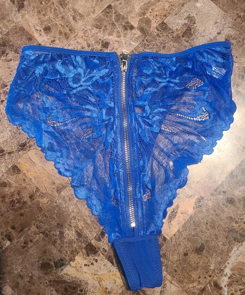 Conjunto de lingerie azul com zíper-