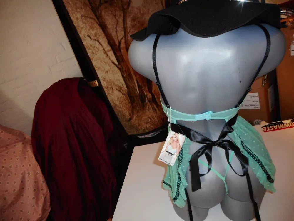 N/W/T!!!!!!2 CONJUNTO DE LINGERIE VERDE COM BOLINHAS PRETAS MÉDIO-