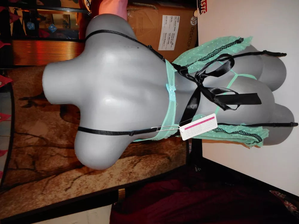 N/W/T!!!!!!2 CONJUNTO DE LINGERIE VERDE COM BOLINHAS PRETAS MÉDIO-